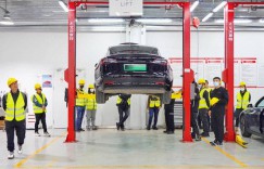 西安明光路特斯拉中心车间开放日现场揭秘