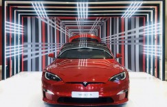 科技与国风的碰撞 特斯拉Model S Plaid西安巡展火了